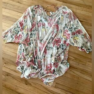 Lightweight Floral Coverup